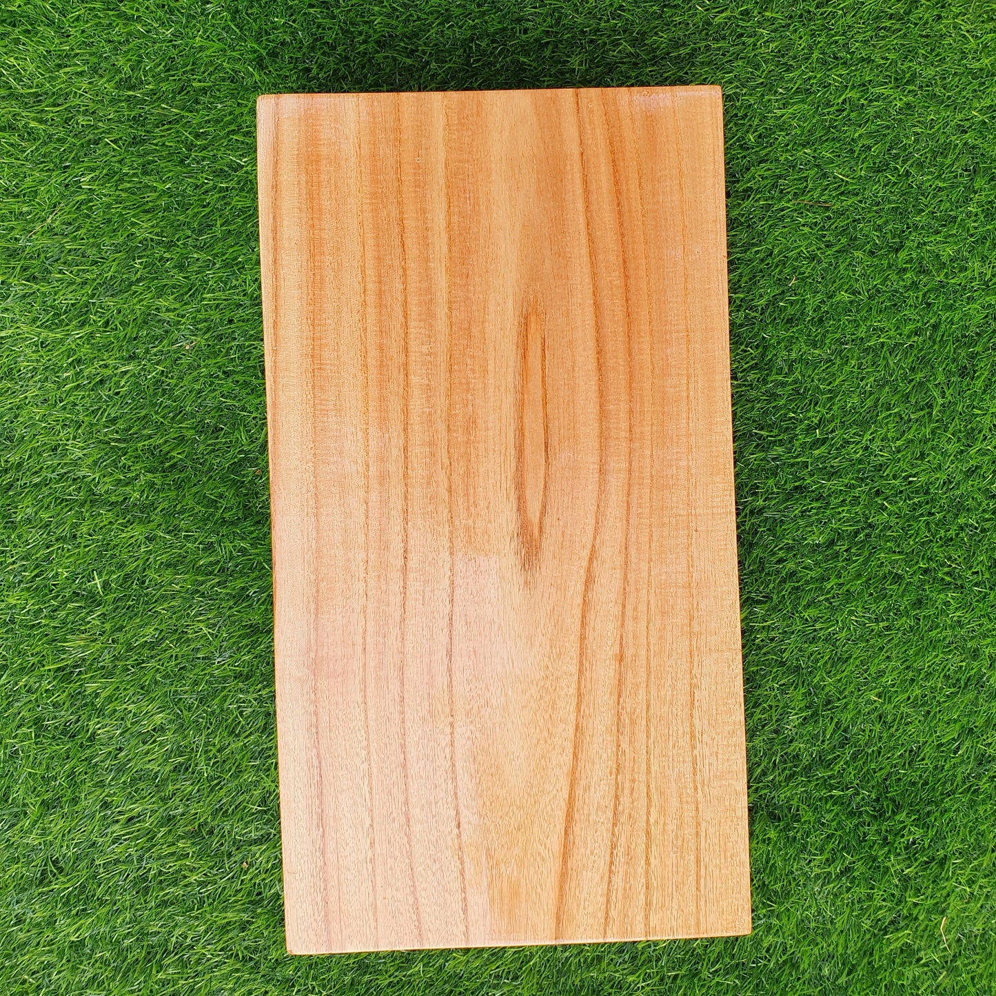 Wooden Cutting Board (D-4)